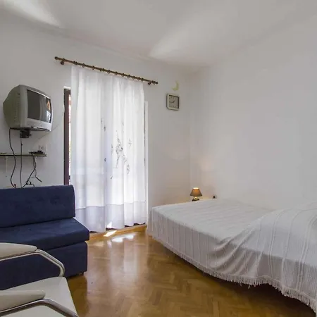 Appartement In 16943 Rabac